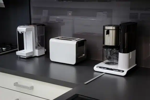 modern-hi-tek-kitchen-clean