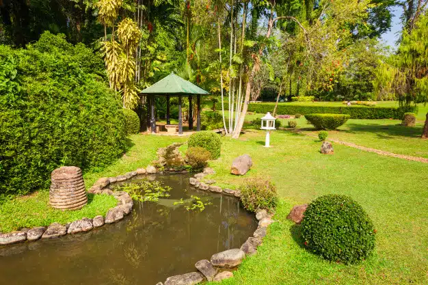 Perandeniya royal botanic gardens