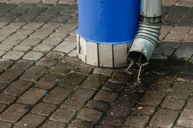 Rain gutters