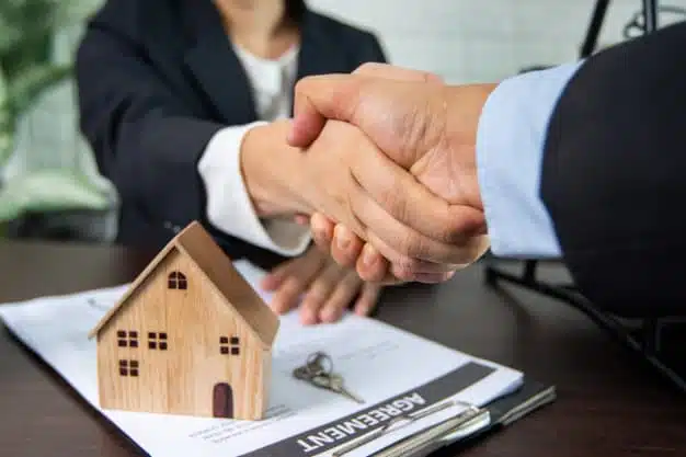 real state handshake sign contract