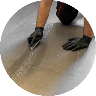 Juan carlos maidforyou cleaner cleaning grout with a grout cleaning brush